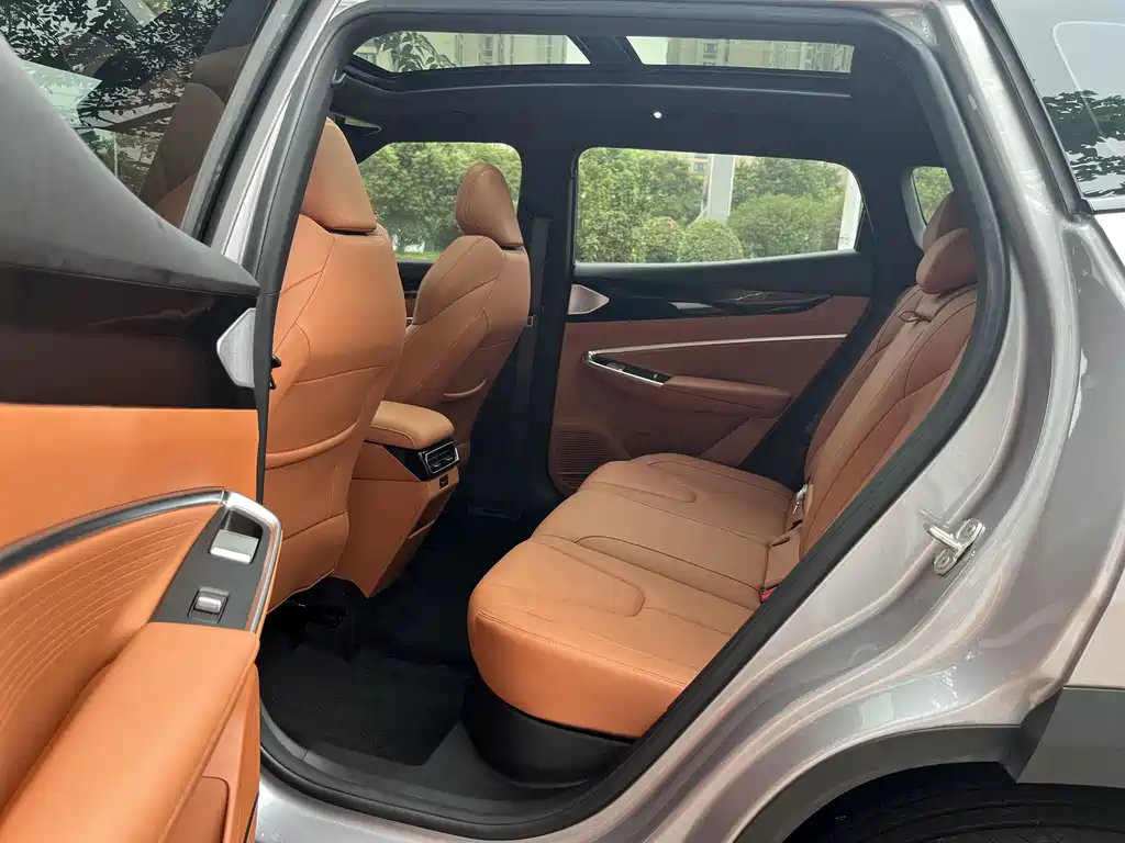 Geely Boyue — миниатюра 5