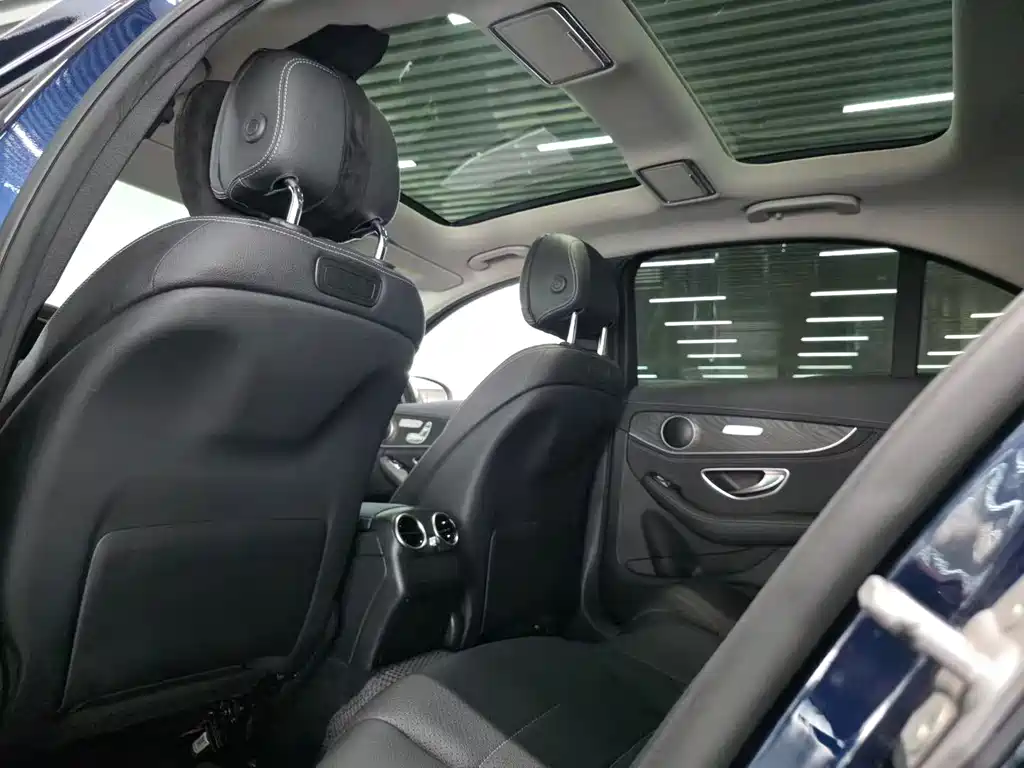 Mercedes-Benz C-Class — миниатюра 5