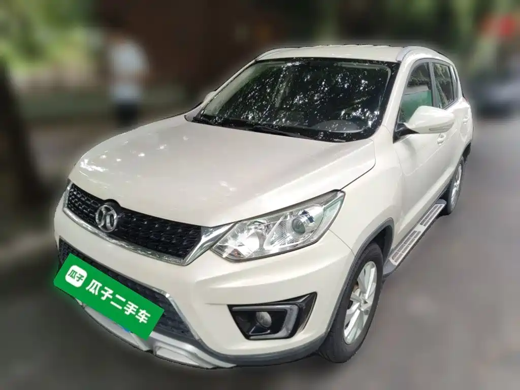 BAIC Senova X35