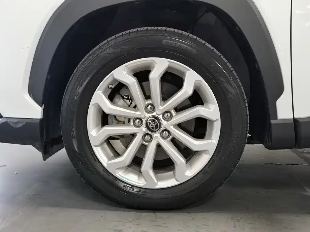 Toyota Frontlander — миниатюра 17