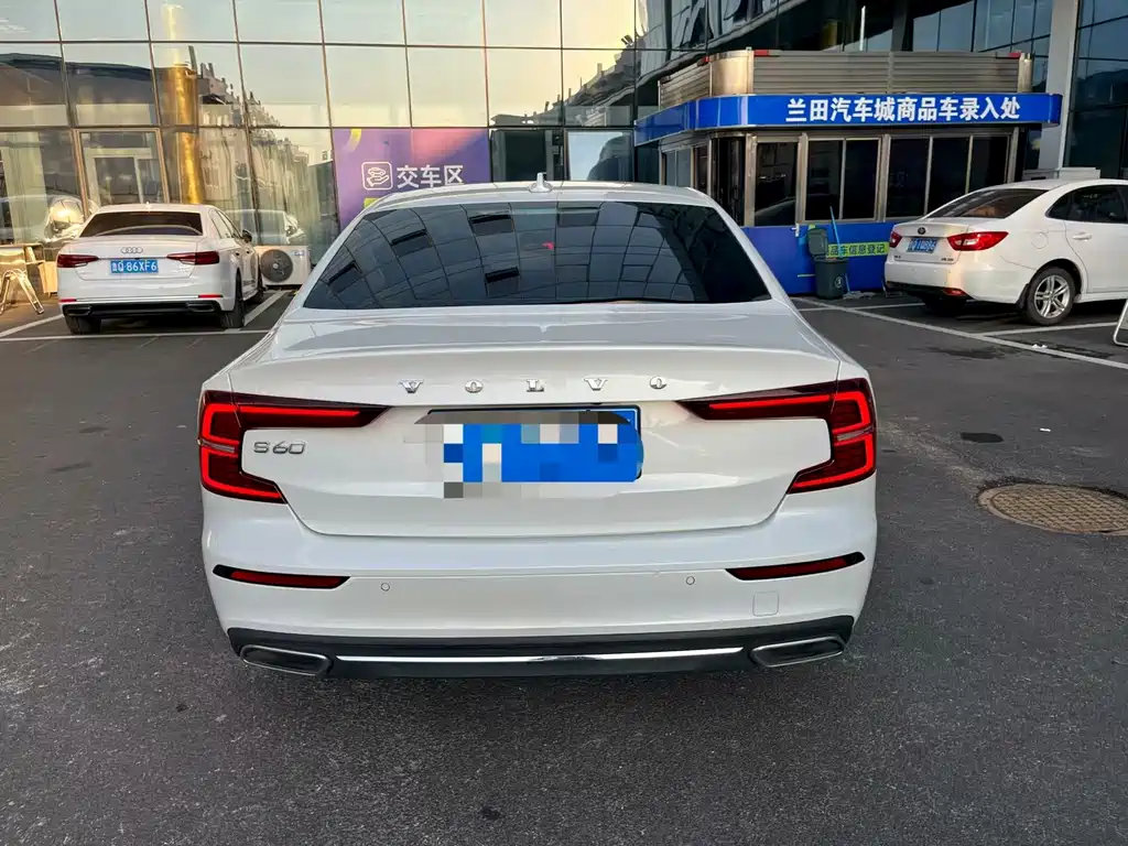 Volvo S60 — миниатюра 8