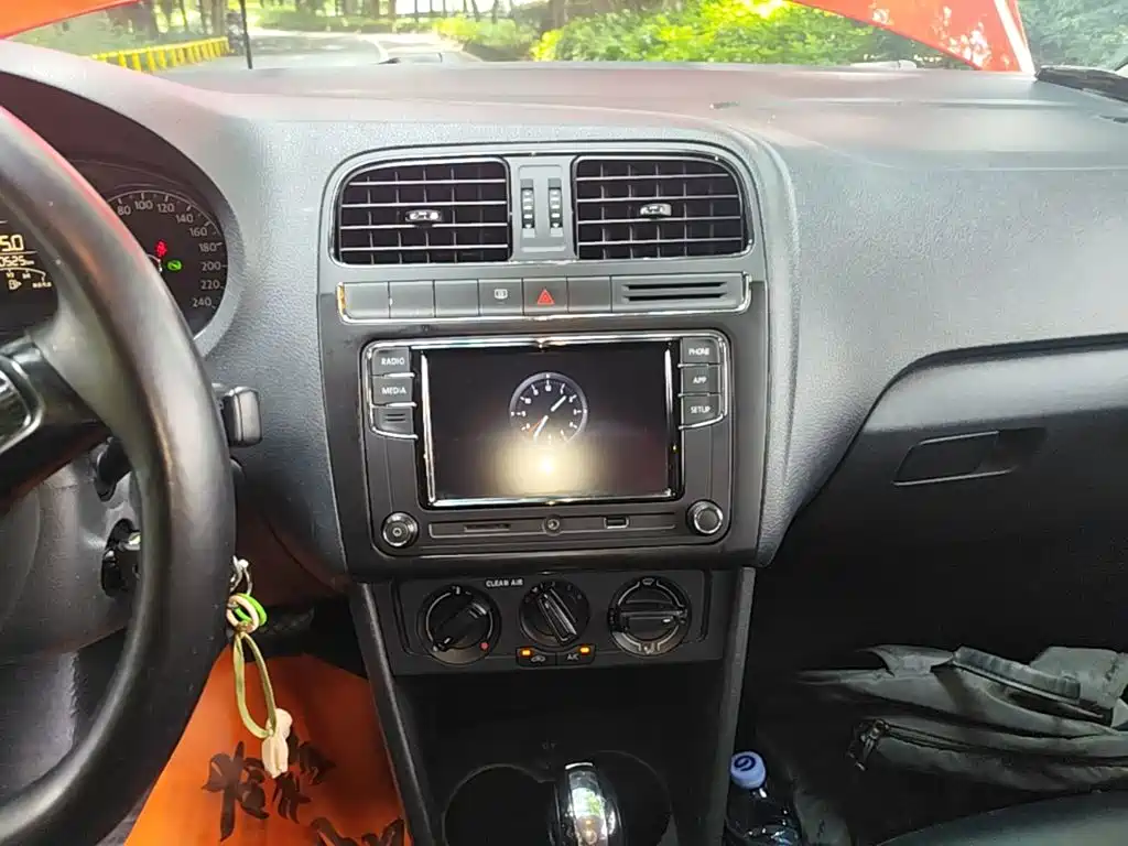Volkswagen Polo — миниатюра 13