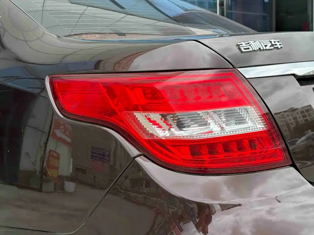 Geely Vision — миниатюра 10