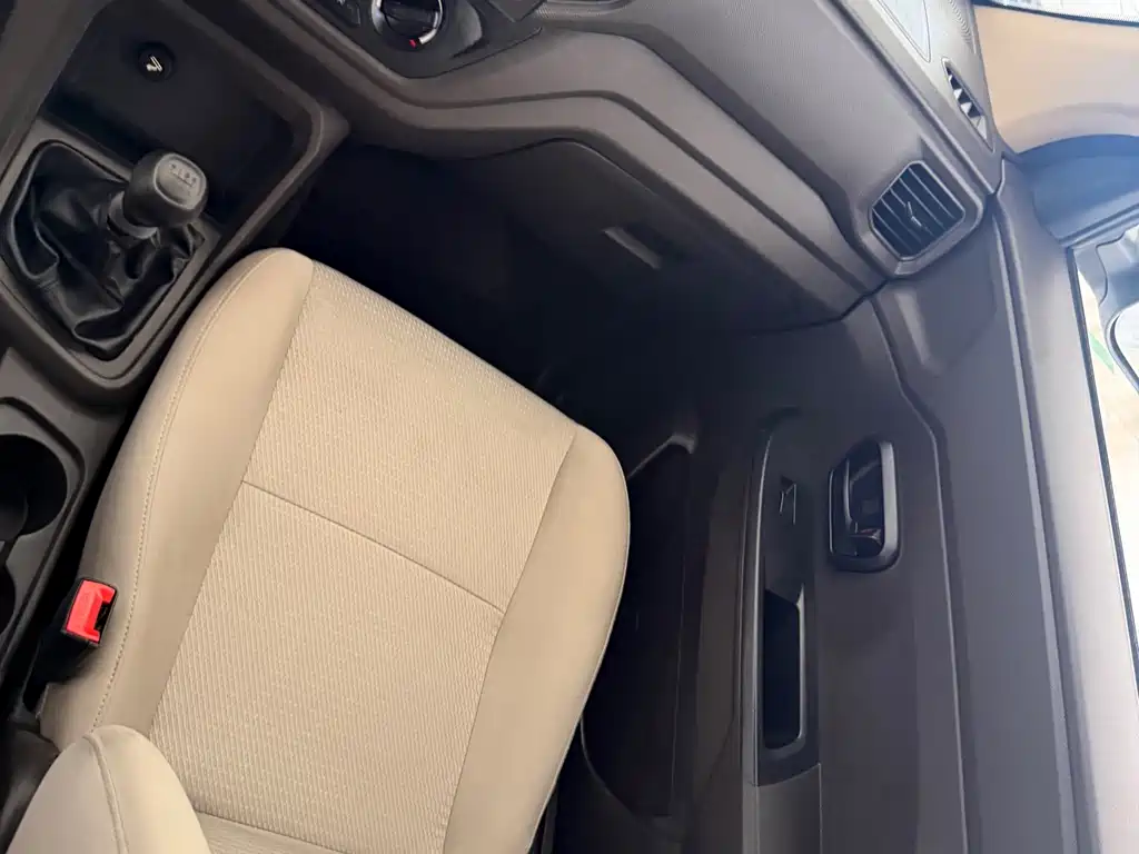 Wuling Hongguang V — миниатюра 21