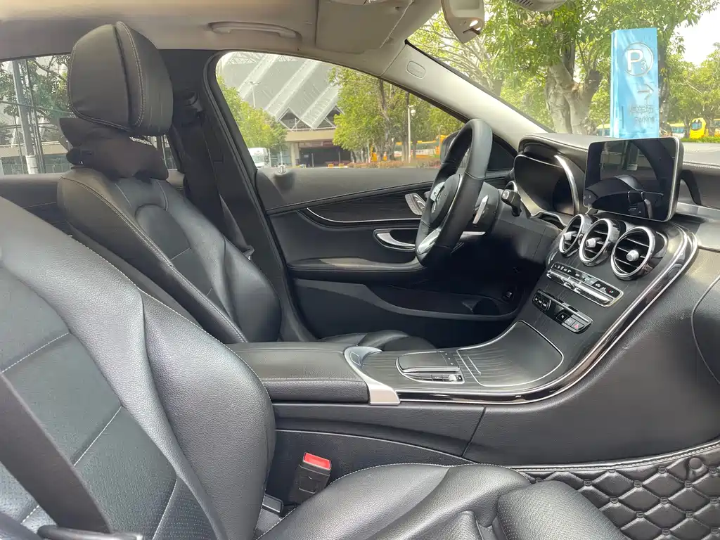 Mercedes-Benz C-Class — миниатюра 12