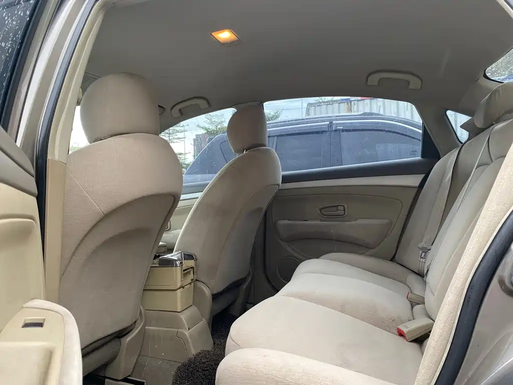 Nissan Sylphy — миниатюра 4