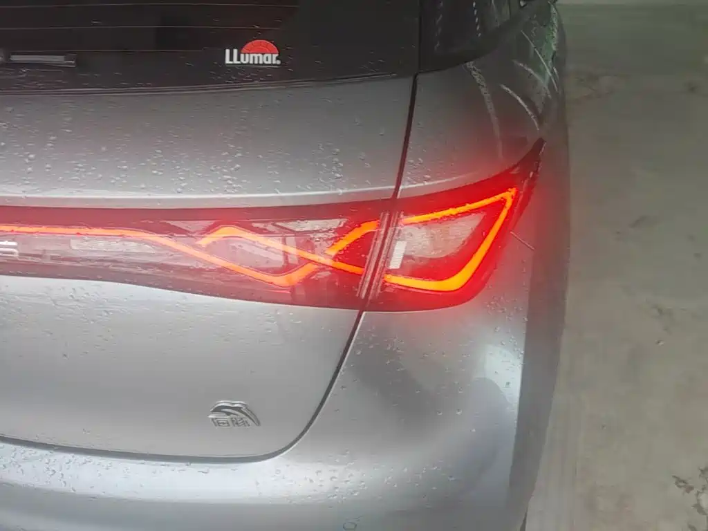 BYD Dolphin — миниатюра 8