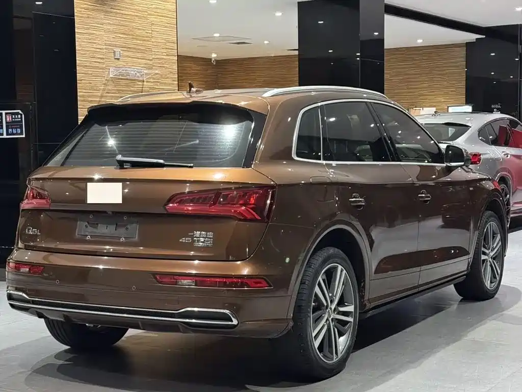 Audi Q5L — миниатюра 6