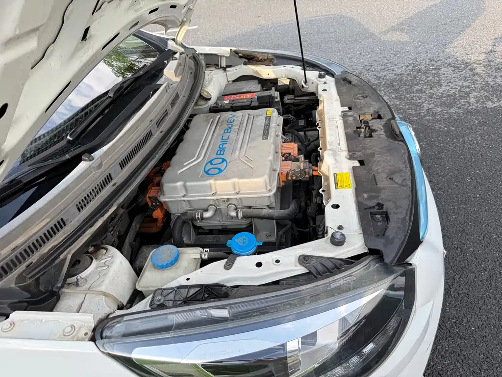 BAIC New Energy EX — миниатюра 22