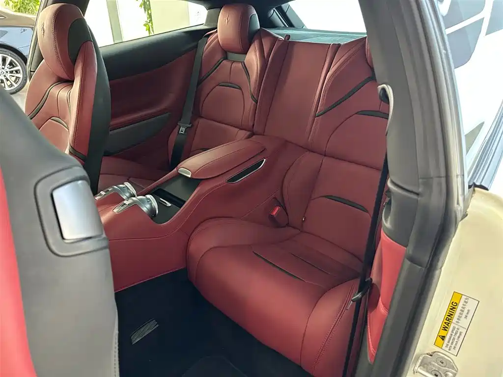 Ferrari GTC4Lusso 2017 3.9T V8