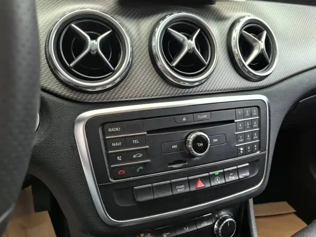 Mercedes-Benz GLA — миниатюра 9