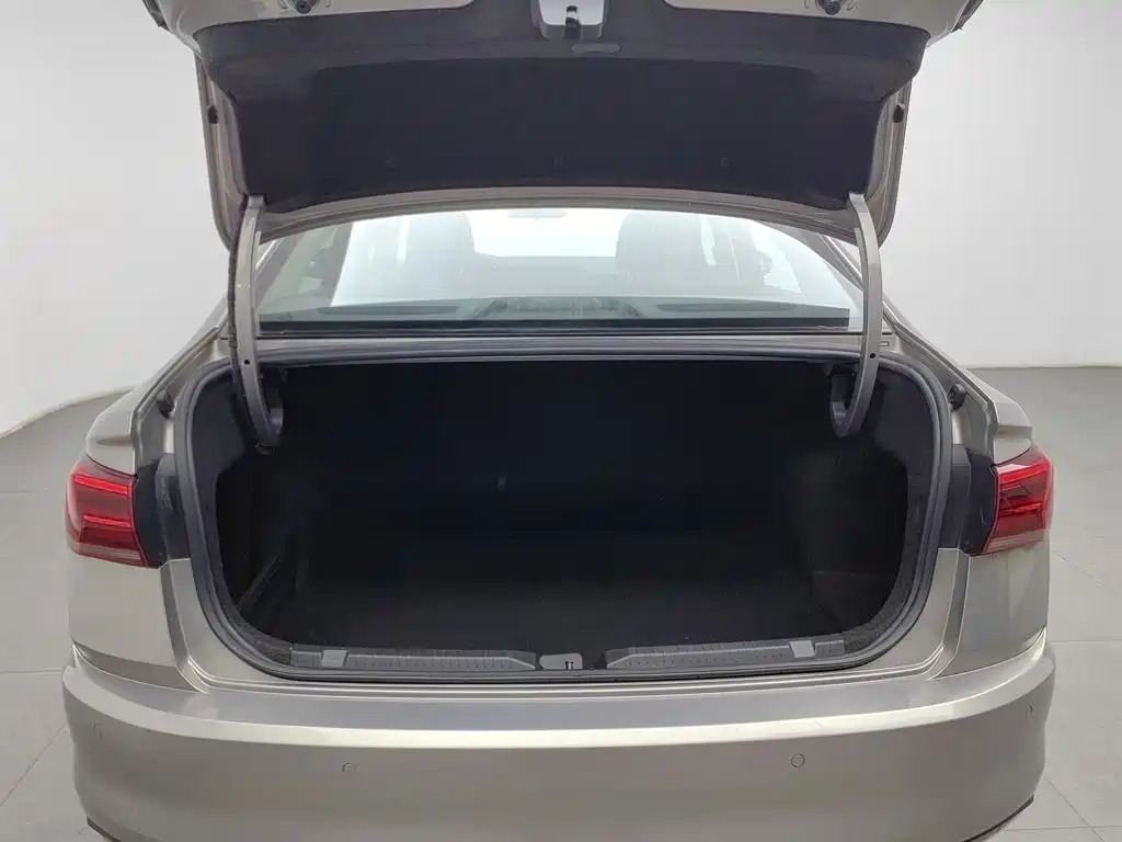 Volkswagen Bora — миниатюра 16