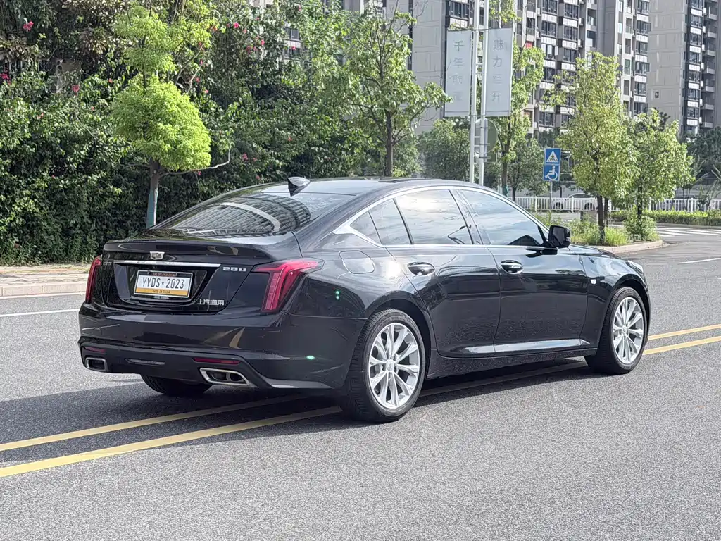 Cadillac CT5 — миниатюра 6