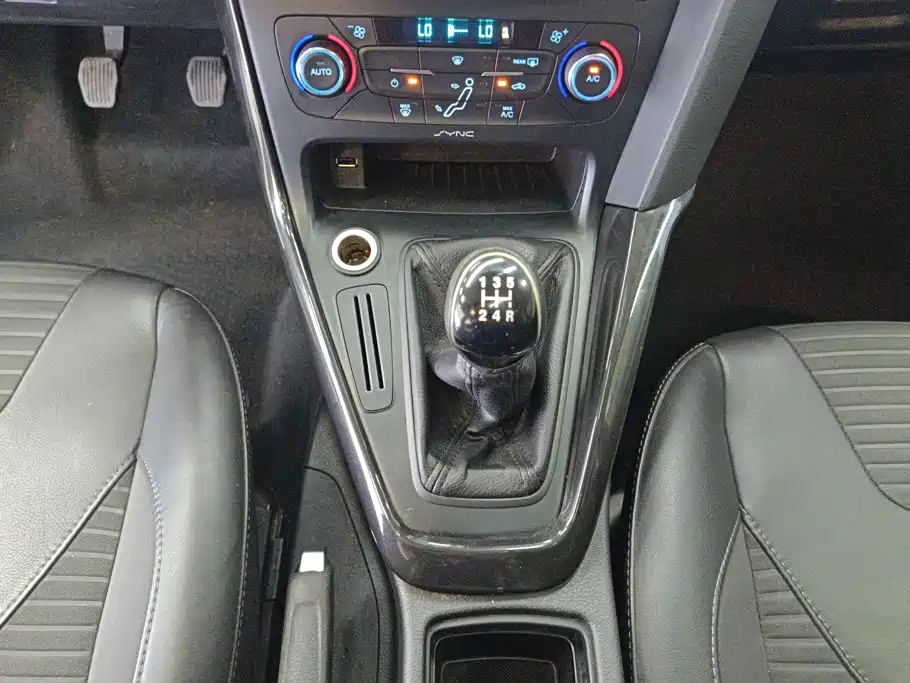 Ford Focus — миниатюра 16