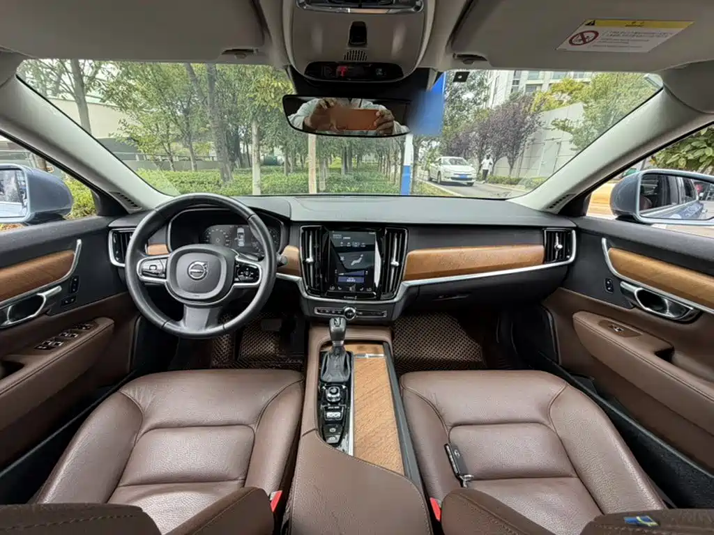 Volvo S90 — миниатюра 15
