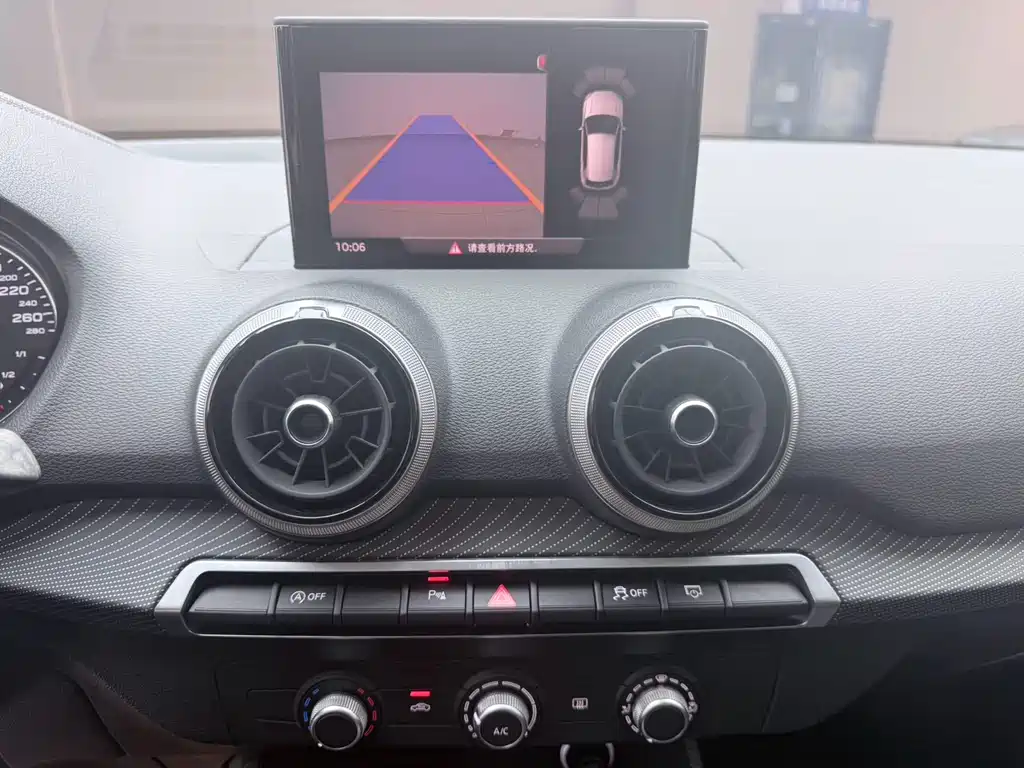 Audi Q2L — миниатюра 14
