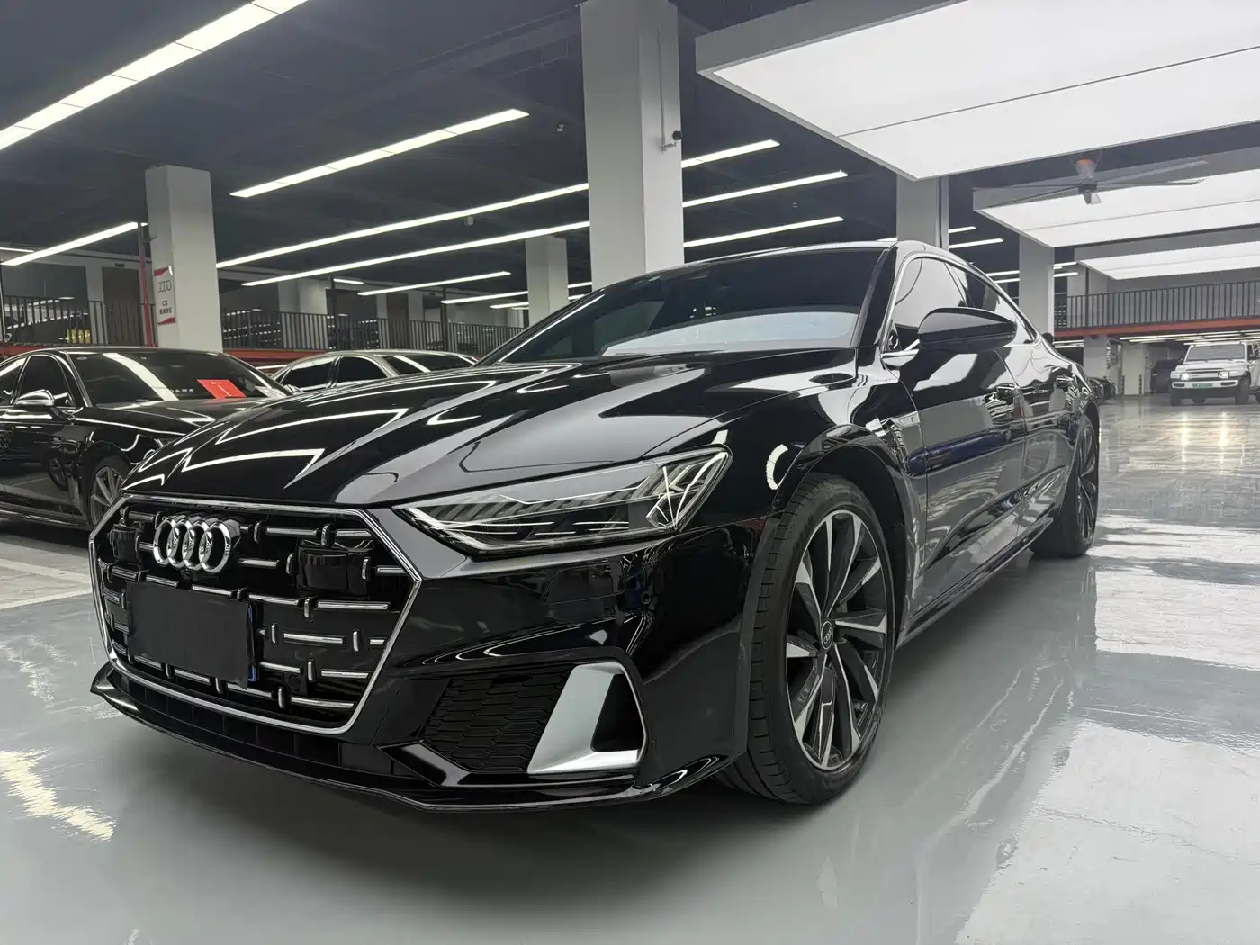 奥迪A7L 2022款 45 TFSI S-line 筑梦未来版 2022