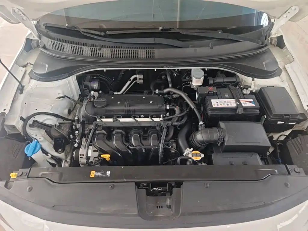 Hyundai Elantra — миниатюра 20