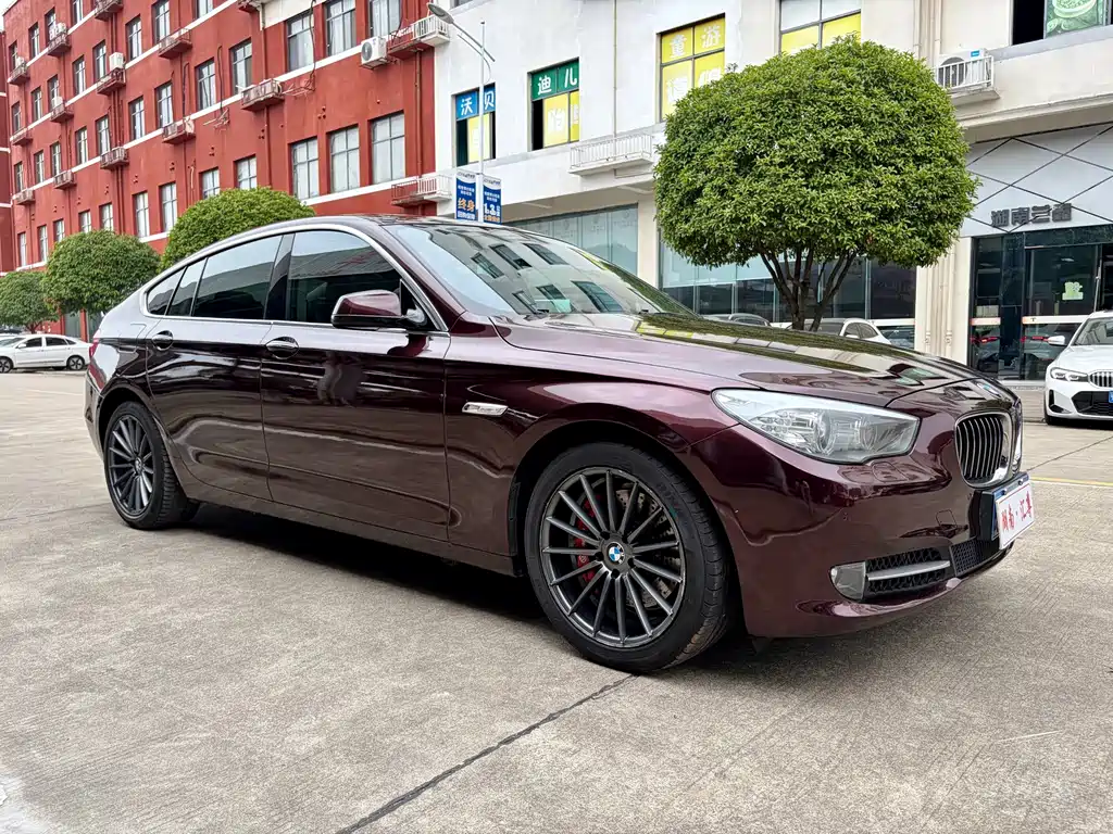 BMW 5 Series GT — миниатюра 3