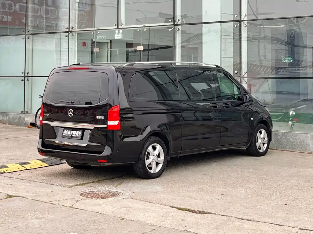 Mercedes-Benz Vito — миниатюра 4
