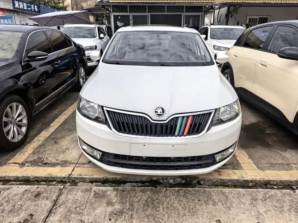 Skoda Rapid — миниатюра 2