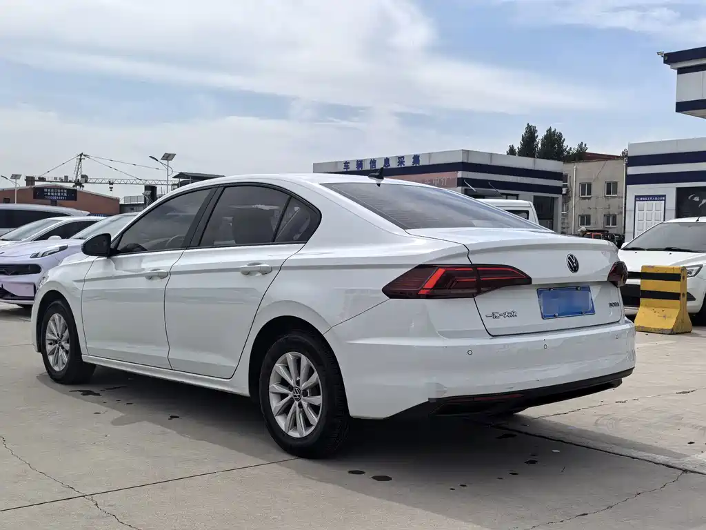 Volkswagen Bora — миниатюра 6