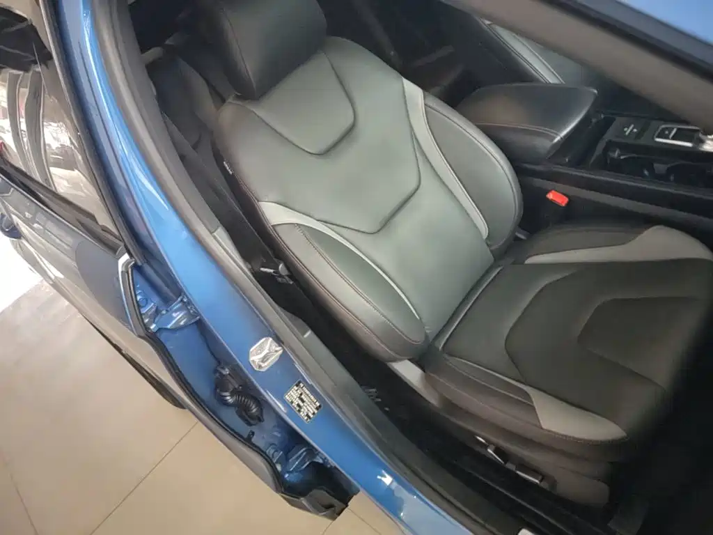 Ford Edge — миниатюра 25