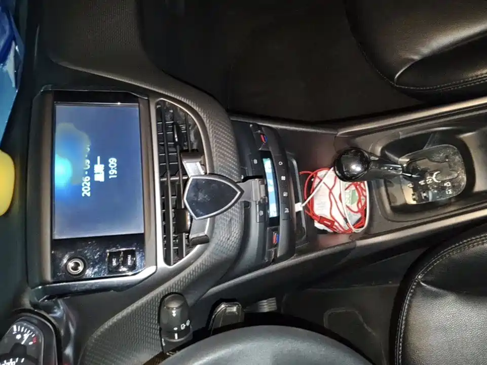 Peugeot 2008 — миниатюра 13