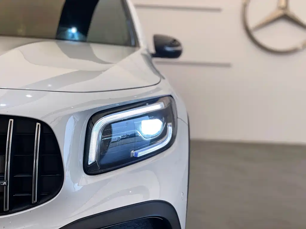 Mercedes-Benz GLB AMG — миниатюра 4