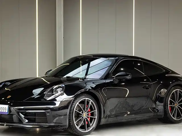 PORSCHE 911