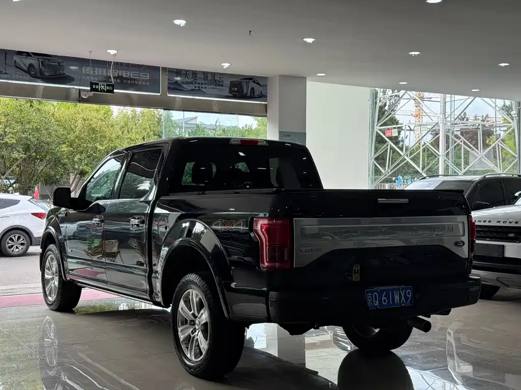 Ford F-150 Raptor — миниатюра 9