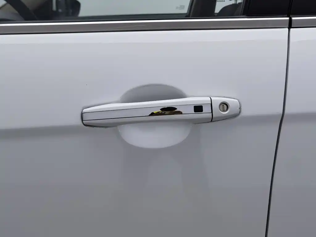 Geely Emgrand — миниатюра 18