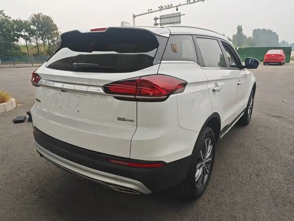 Geely Boyue — миниатюра 7