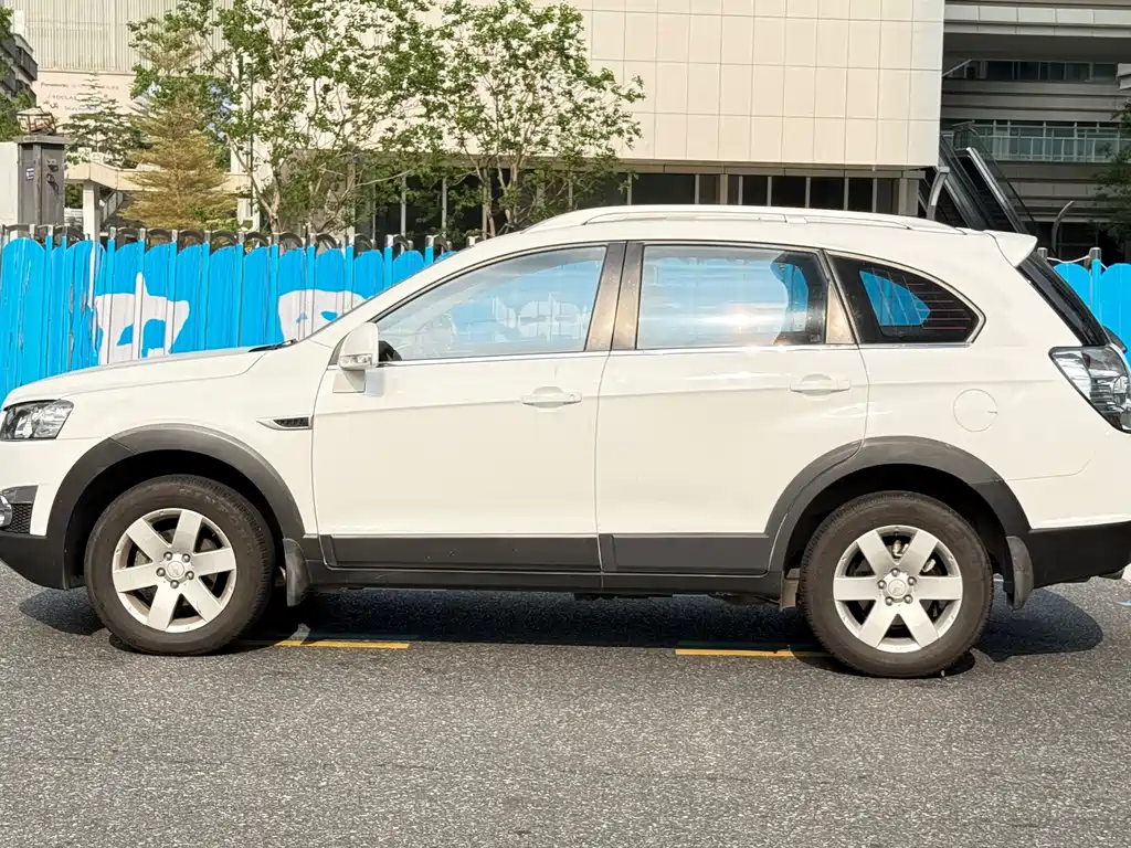 Chevrolet Captiva — миниатюра 6