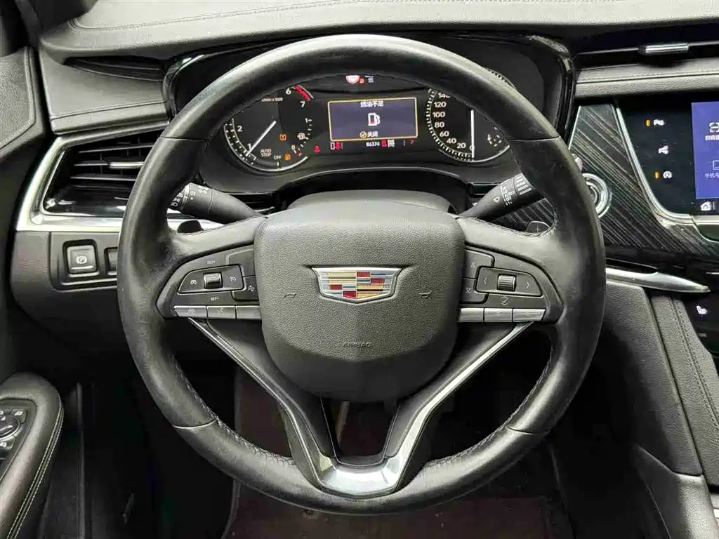 Cadillac XT6 2020 28T мест Luxury