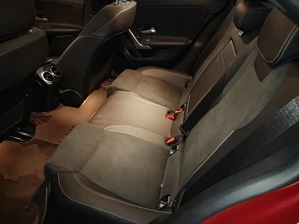 Mercedes-Benz A-Class — миниатюра 17