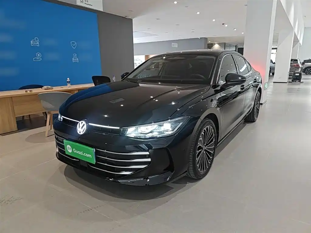 Volkswagen Passat 2025