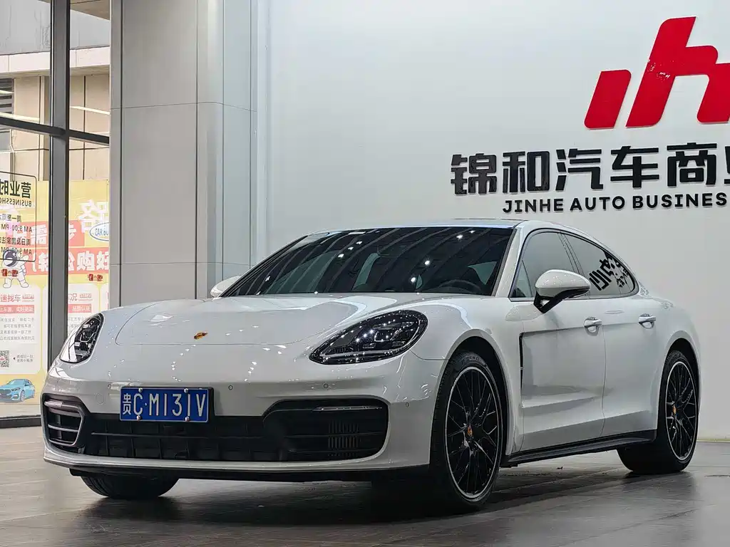 Porsche Panamera 2023