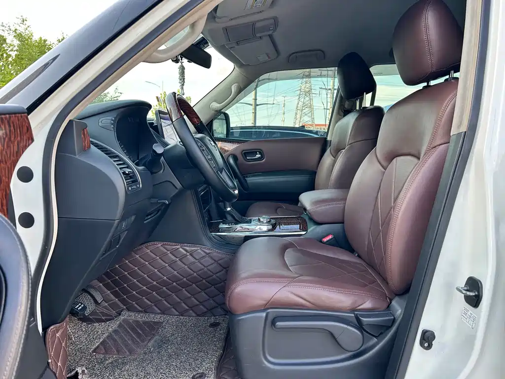 Nissan Patrol — миниатюра 4