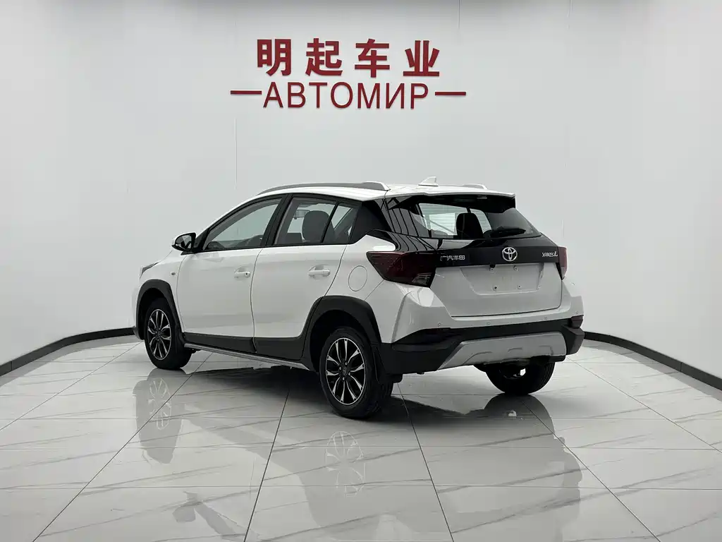 Toyota Yaris L — миниатюра 8