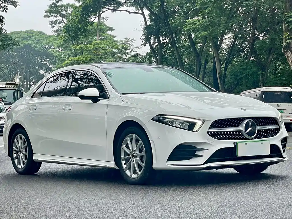 Mercedes-Benz A-Class — миниатюра 3