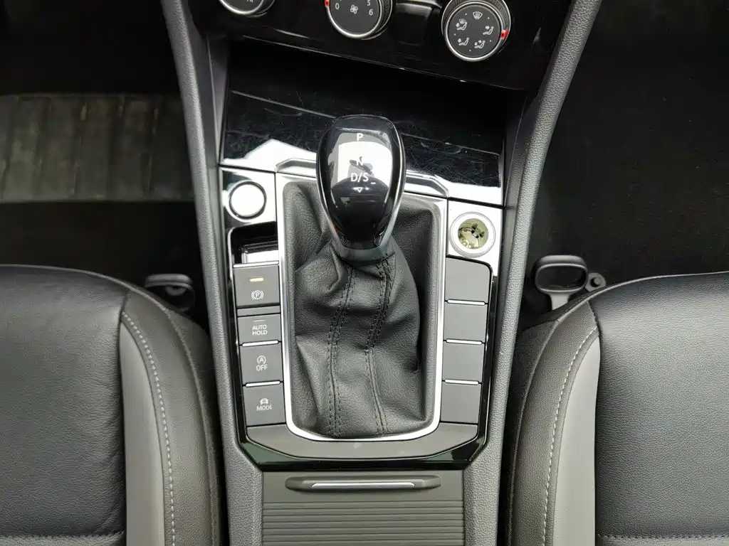Volkswagen Sagitar — миниатюра 13