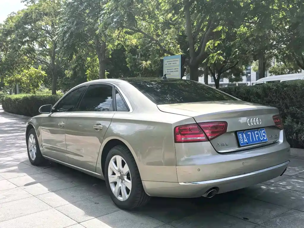 Audi A8 — миниатюра 5