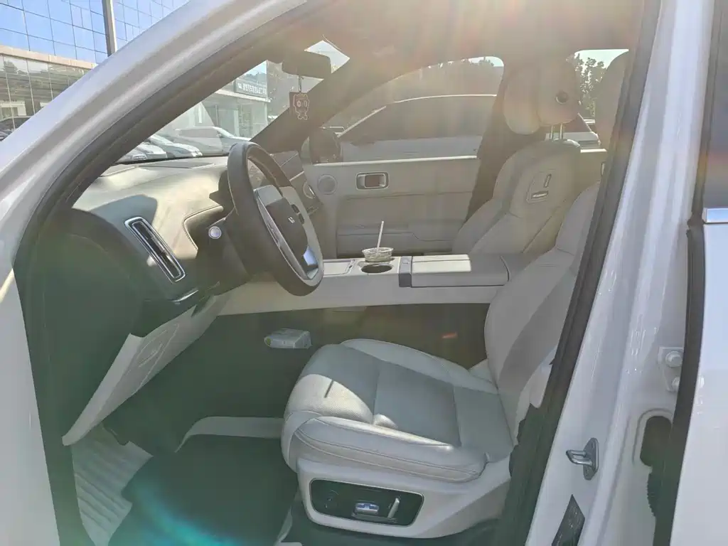 Li Auto Li L7 — миниатюра 3
