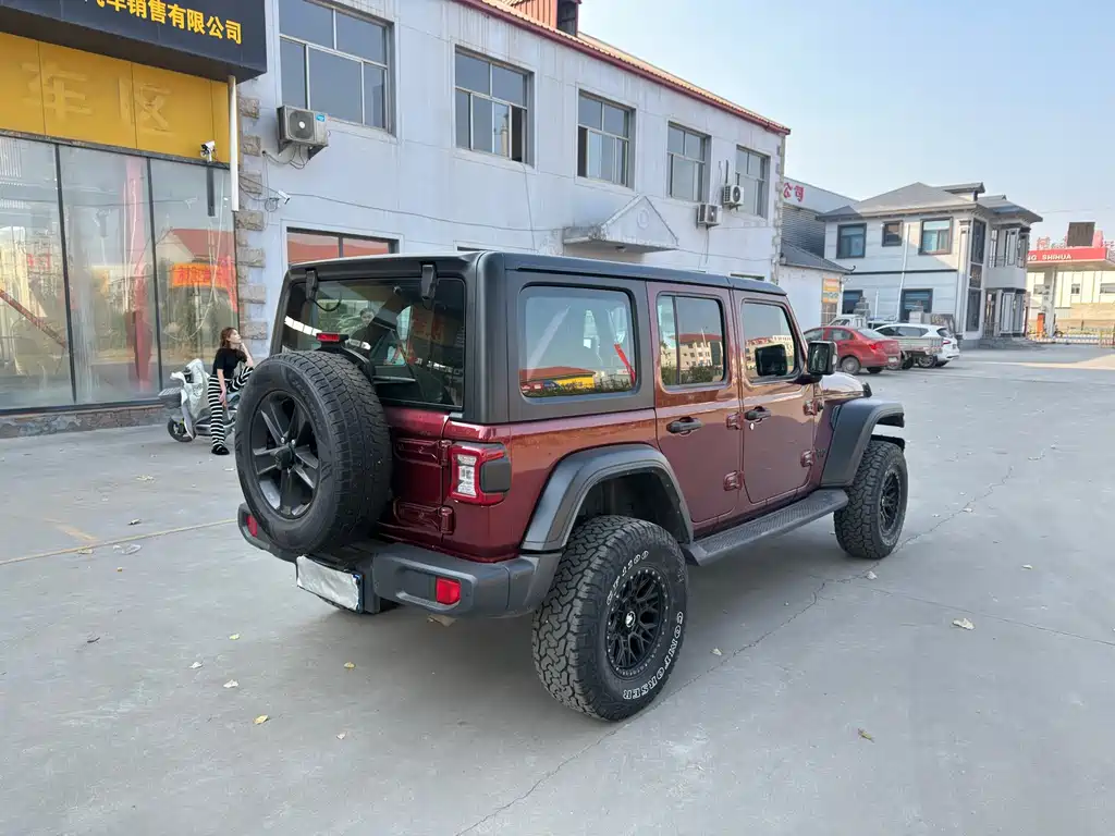 Jeep Wrangler — миниатюра 4
