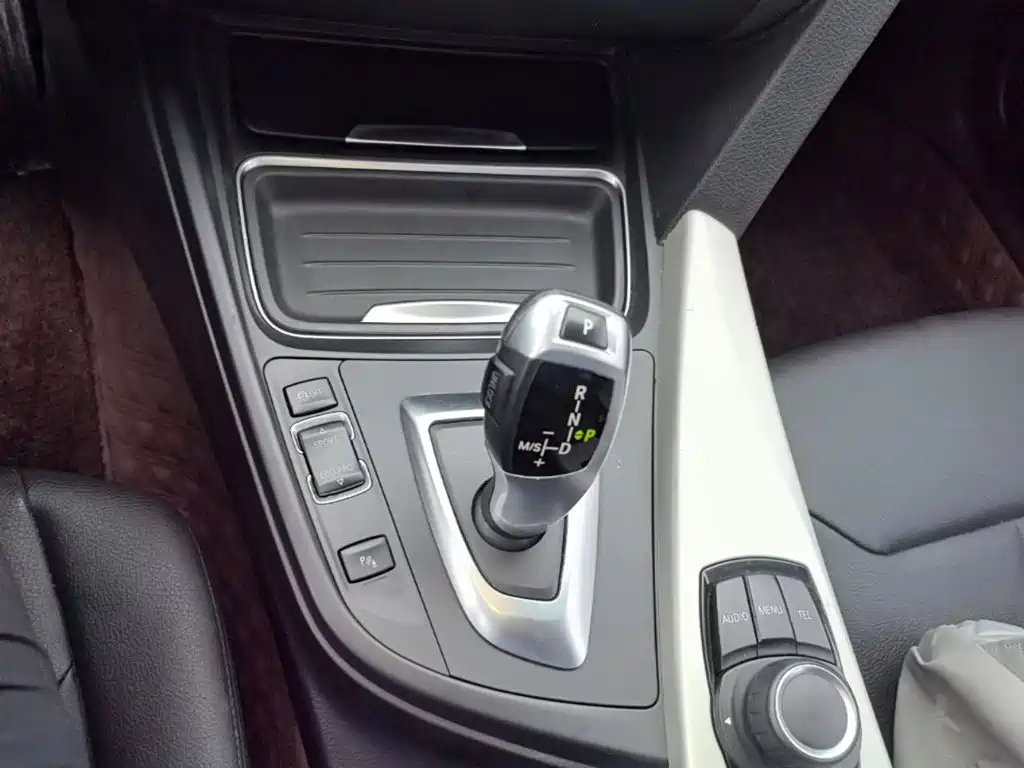BMW 3 Series — миниатюра 14