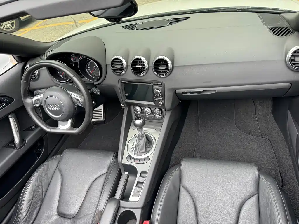 Audi TT — миниатюра 6