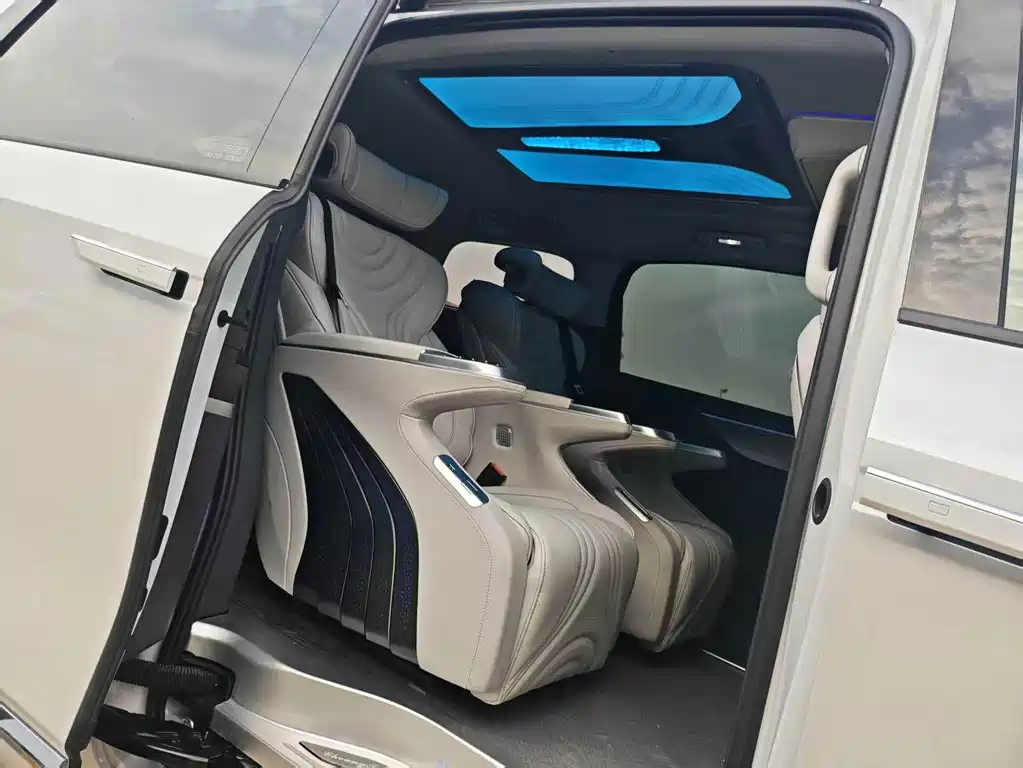 Buick GL8 — миниатюра 7