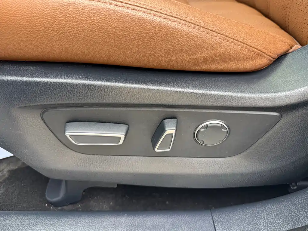 Changan CS95 — миниатюра 15