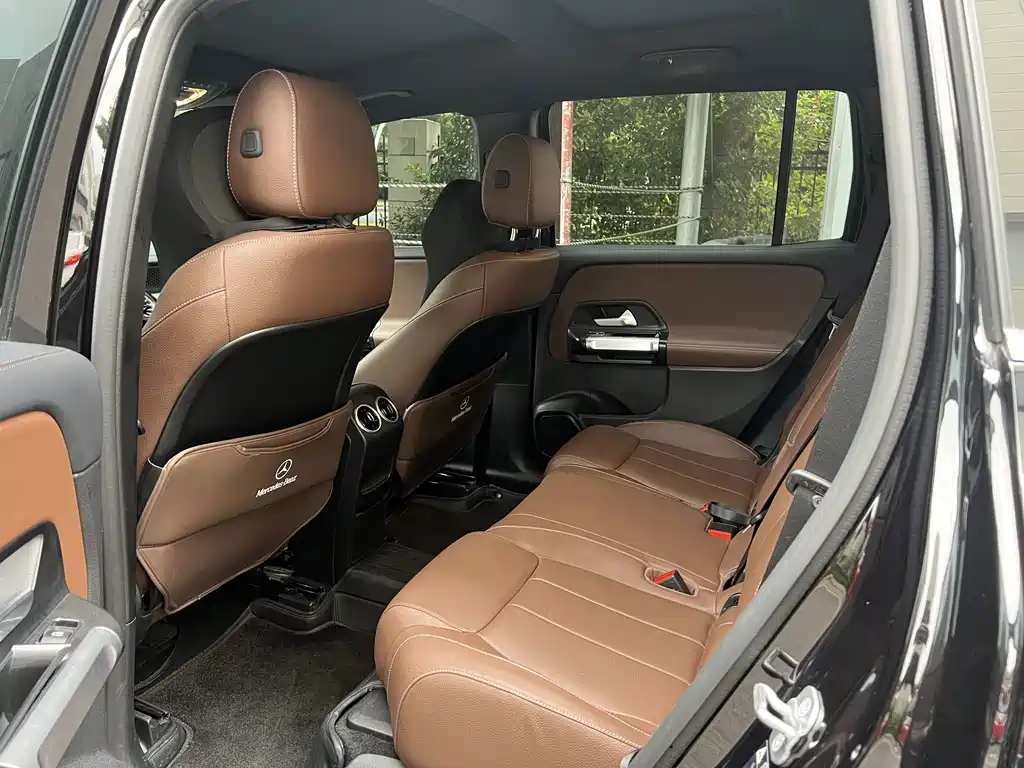 Mercedes-Benz GLB — миниатюра 6